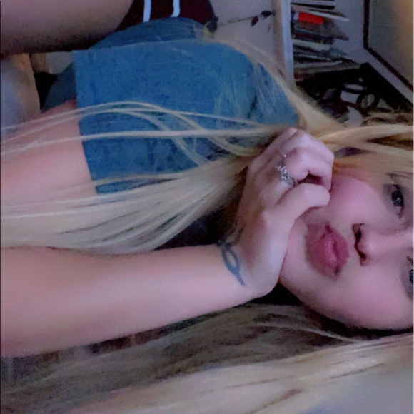 Meet your Posher, Daisy - Picture 3 of 3